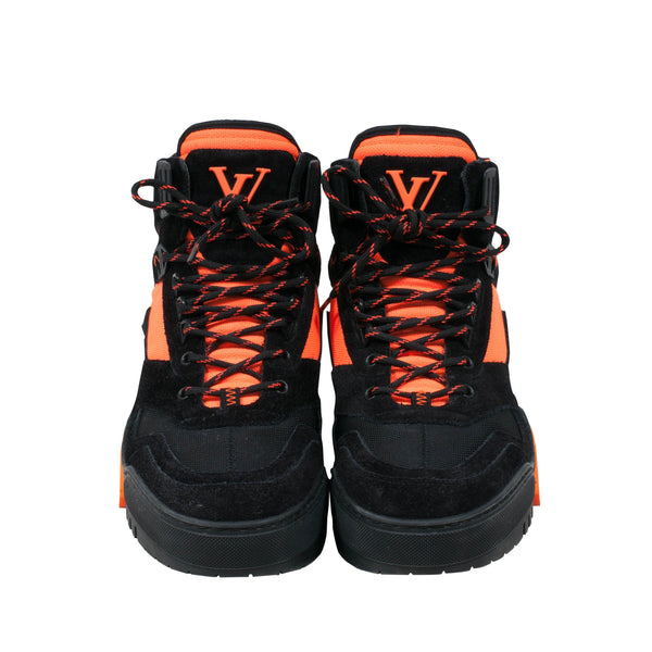 LOUIS VUITTON HIKING ANKLE BOOTS., Orange. Size