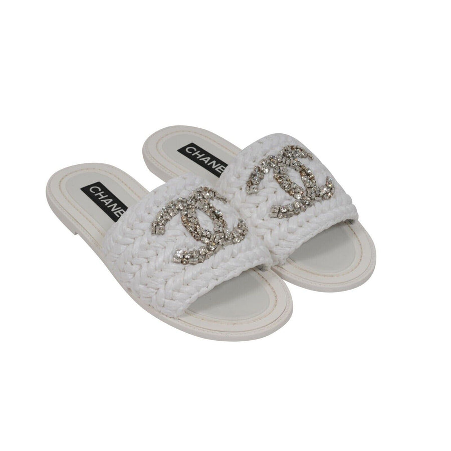 White Raffia Crystal Strass Flats 23C CC Logo Sandals