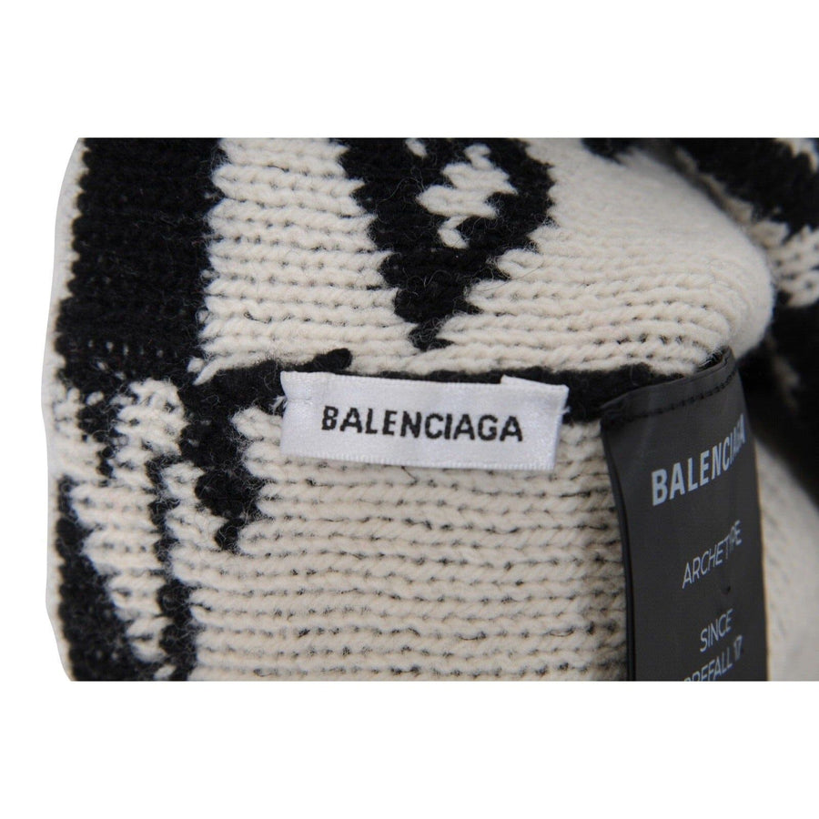 Beanie Black White All Over Logo Stretch Wool Skull Cap 2017 BALENCIAGA 