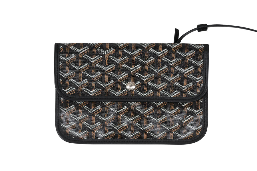 does anyone have pics of the new Goyard st louis claire tote