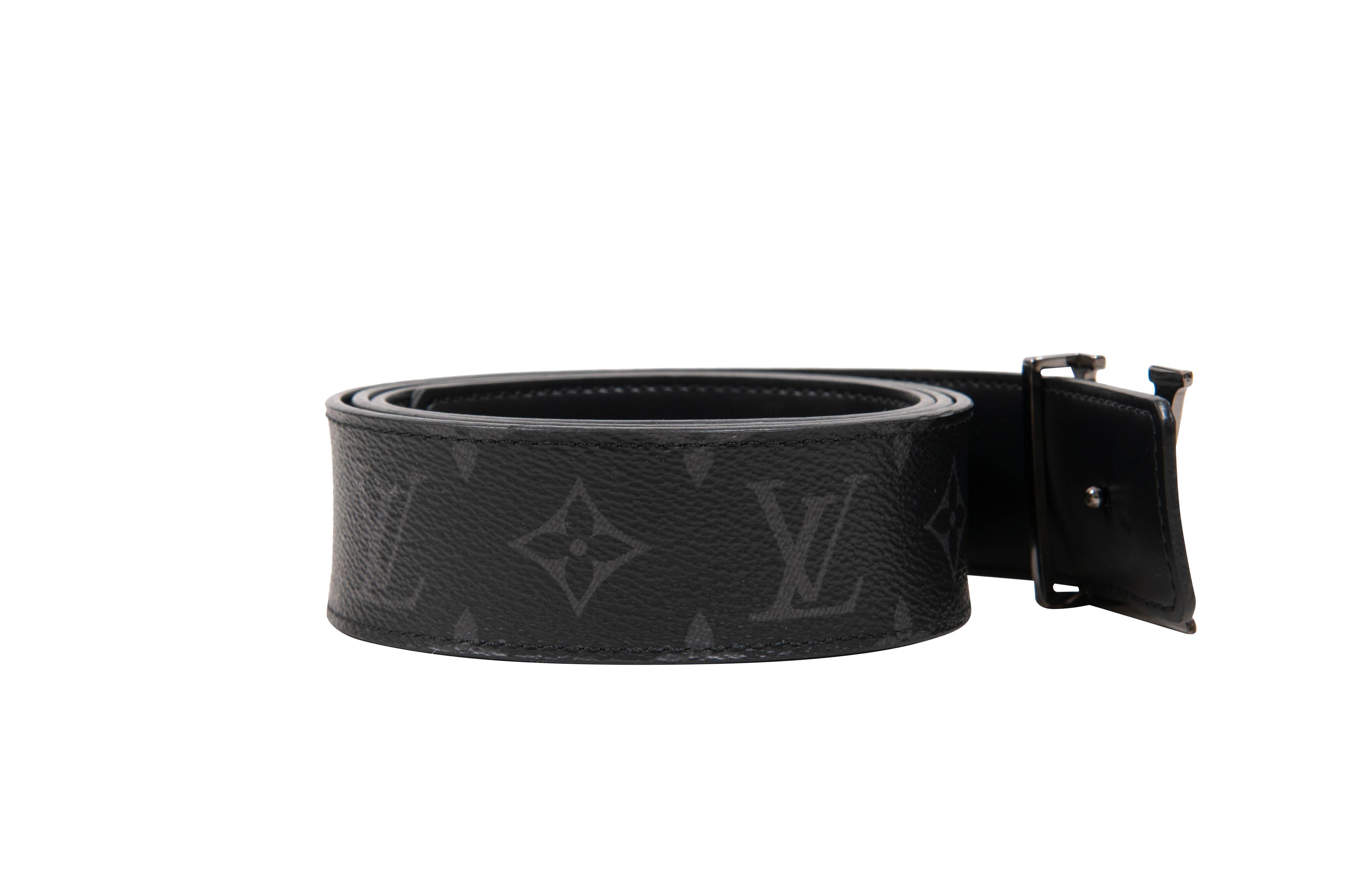 Louis Vuitton LV Pyramide 40mm Belt Grey Monogram Eclipse. Size 100 cm