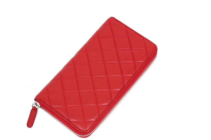 Red Quilted Leather Wallet CHANEL 