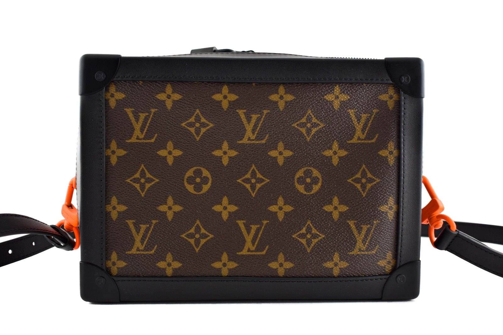 XMF on X: Louis Vuitton Fall 2019 Glow in the Dark Monogram Bag   / X