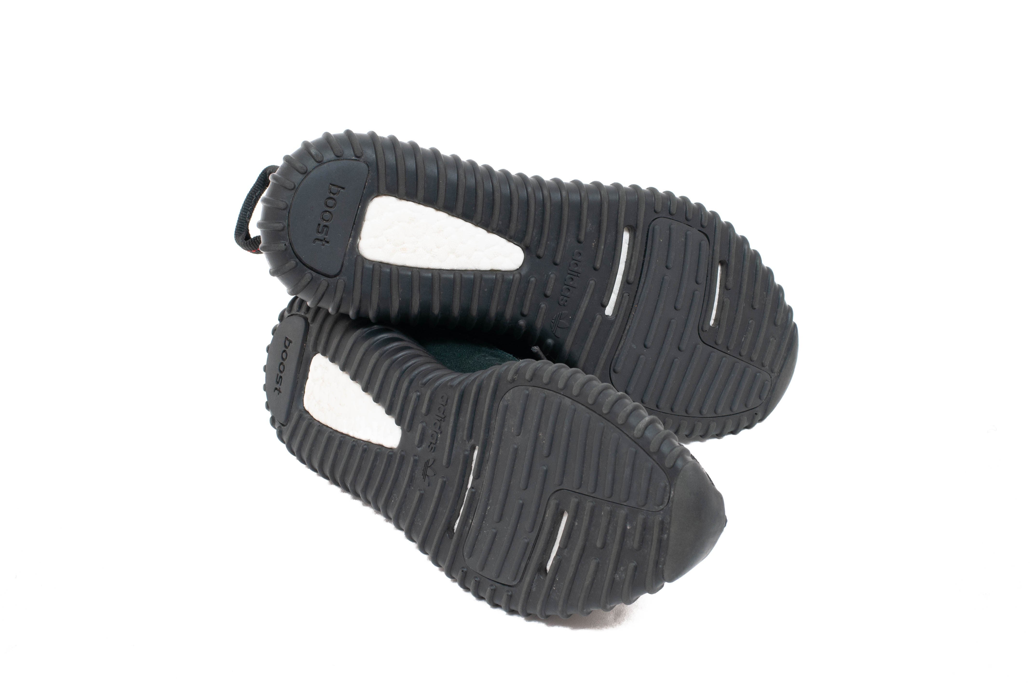 Yeezy Boost 350 Pirate Black V1 THE-ECHELON Yeezy Boost 350 Pirate Black V1 THE-ECHELON